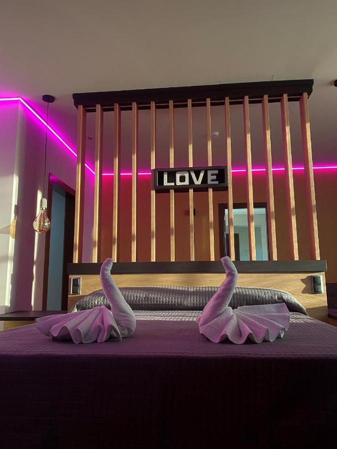 Hotel-Asador Montes Oretanos Pulgar Eksteriør billede